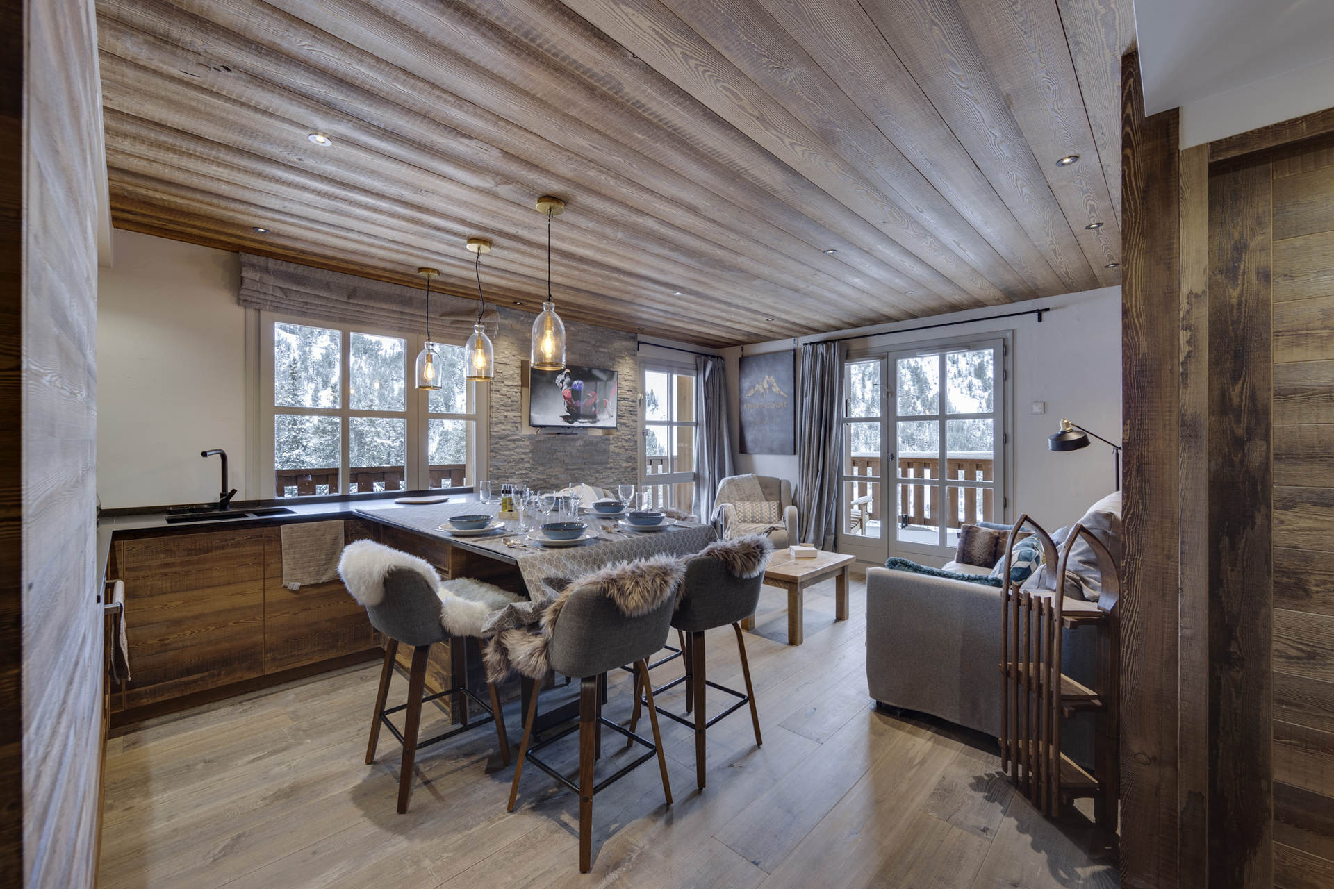 _lv_images__lot_0074061741_04_1447953