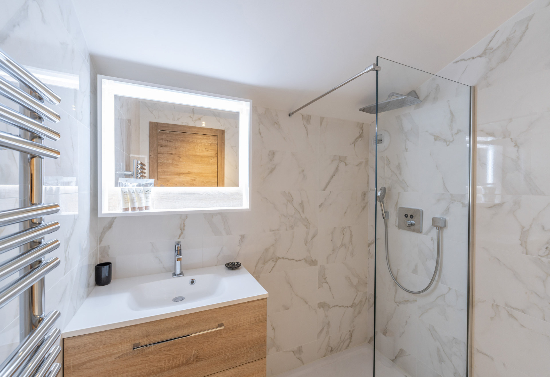 _lv_images__lot_0074061774_11_1445394