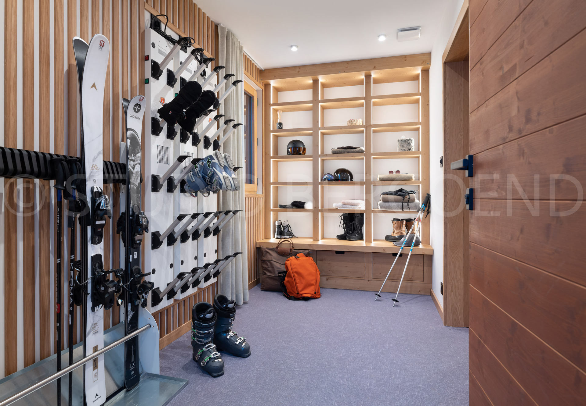 _lv_images__lot_0074061808_15_1342886