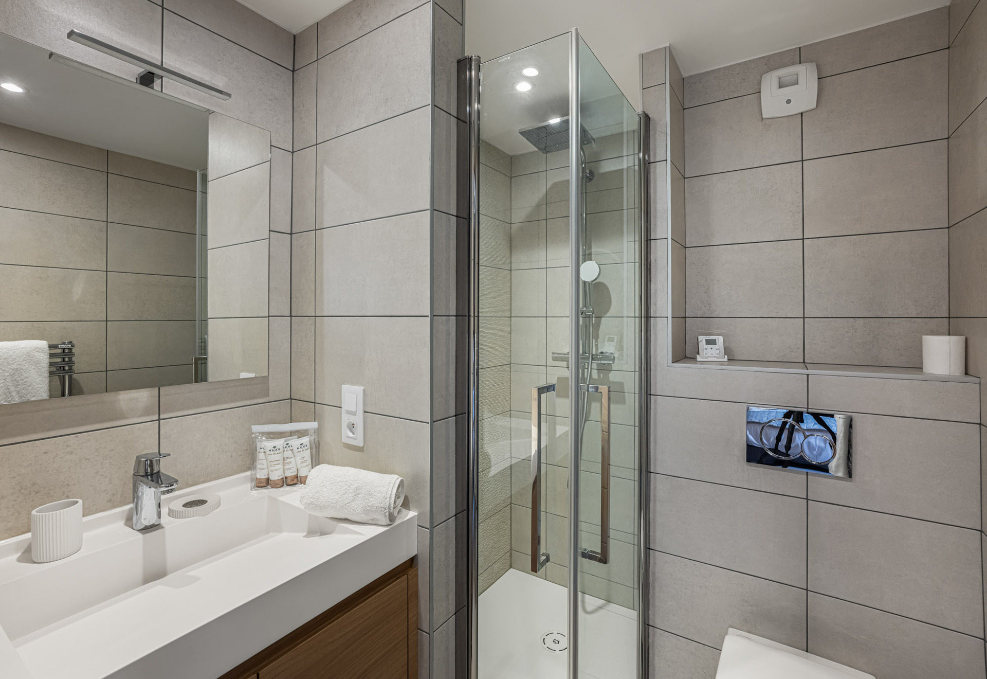 _lv_images__lot_0074061861_09_1445309