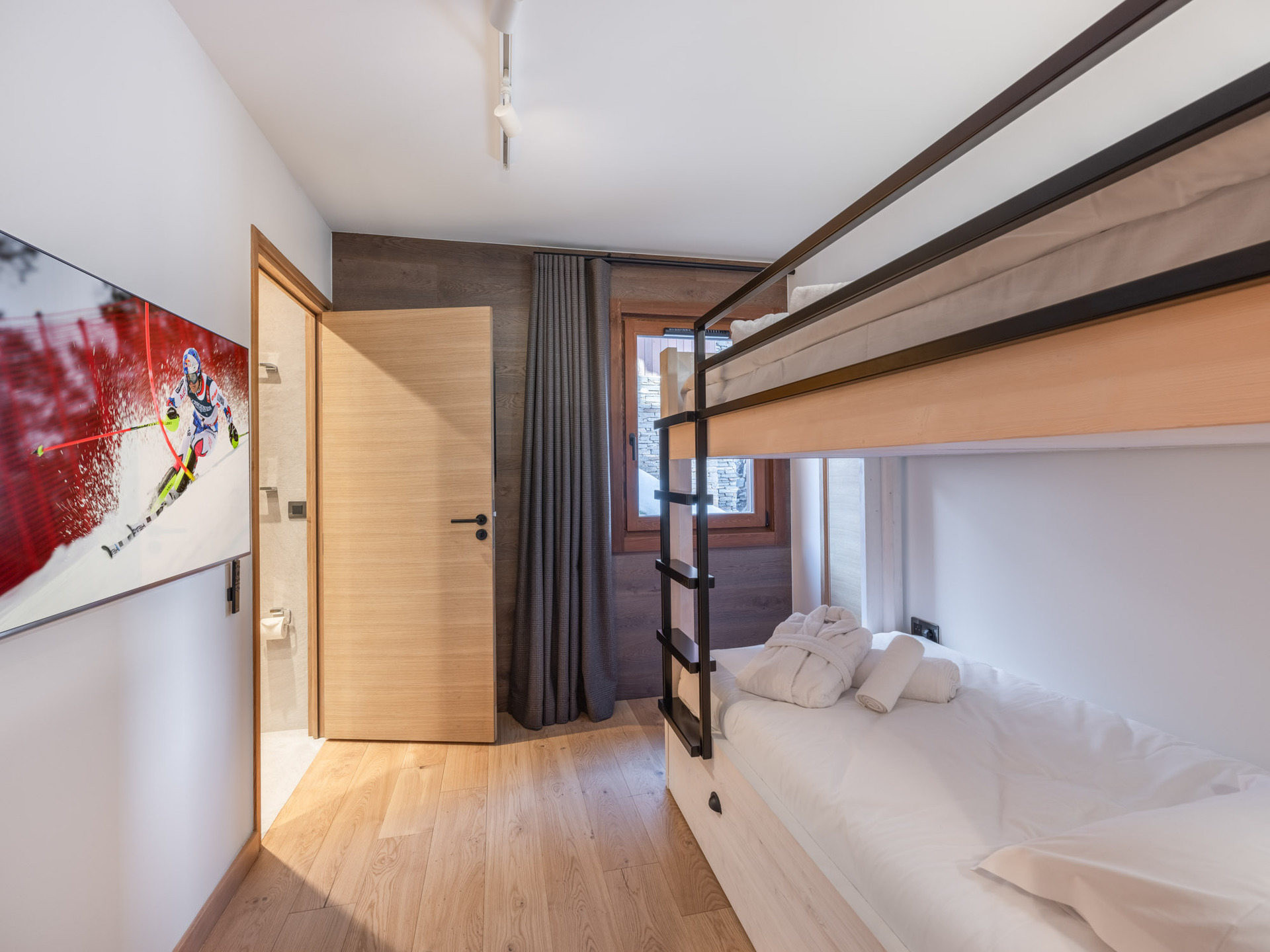 _lv_images__lot_0074061865_14_1445358