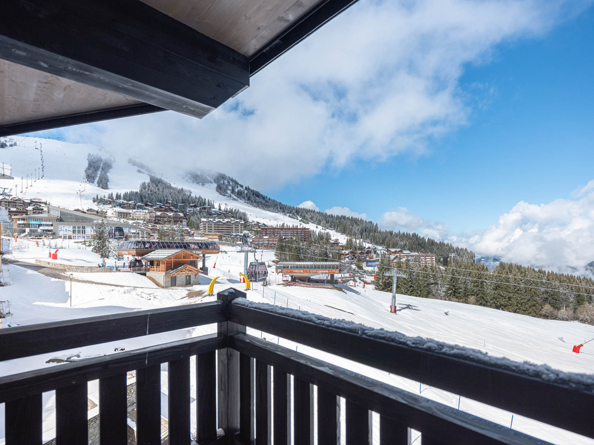 _lv_images__lot_0074061907_03_1448652