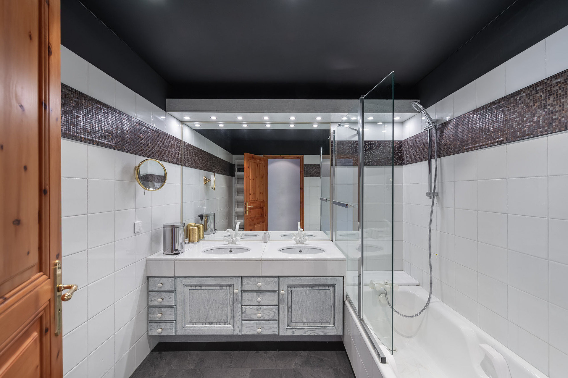 _lv_images__lot_0074061965_09_1448697