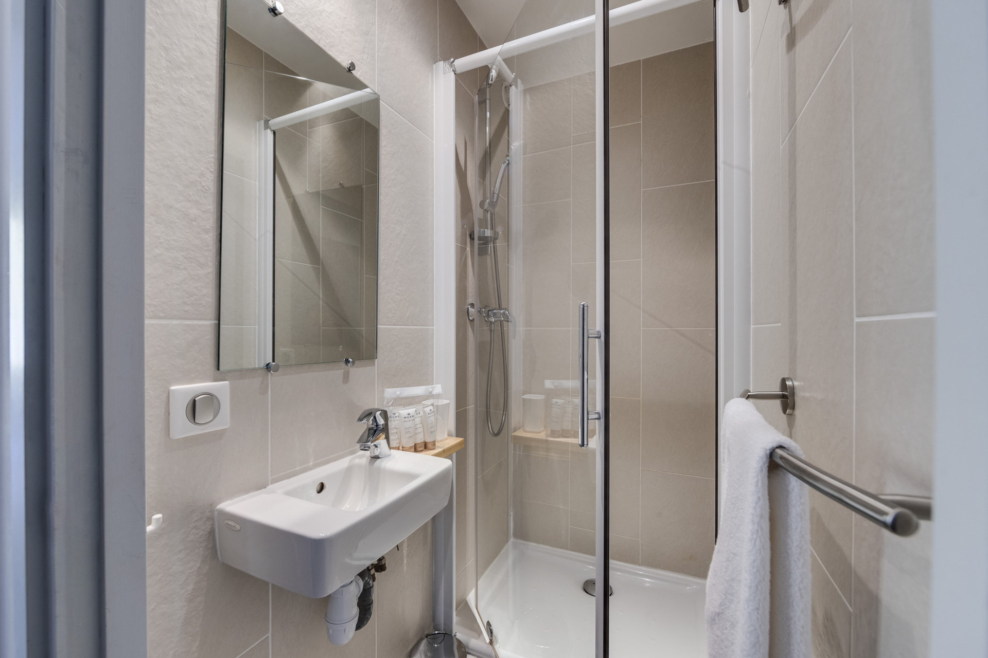 _lv_images__lot_0074061989_09_1447547