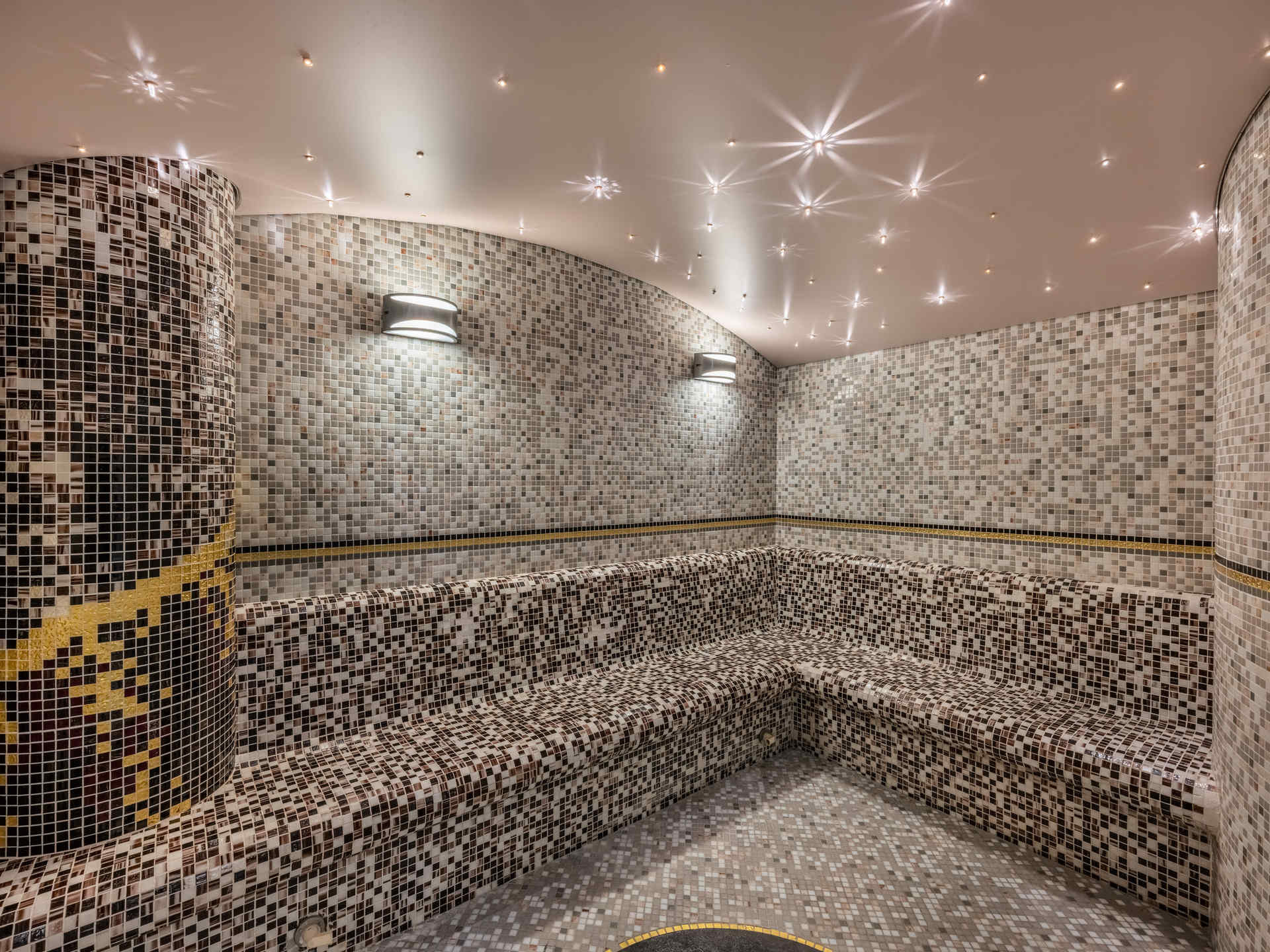 _lv_images__lot_0074061991_13_1448462