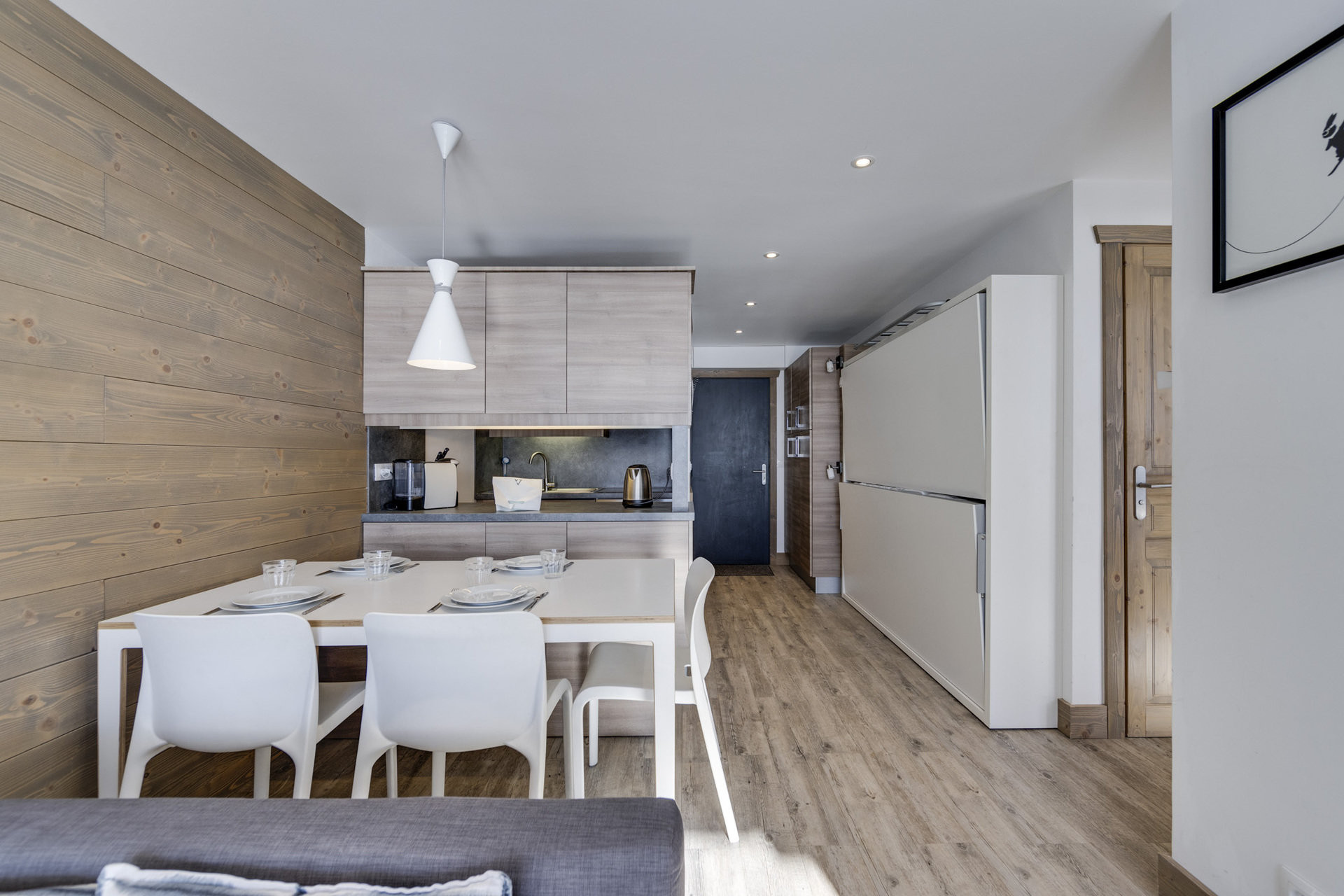 _lv_images__lot_0074061997_05_1447640