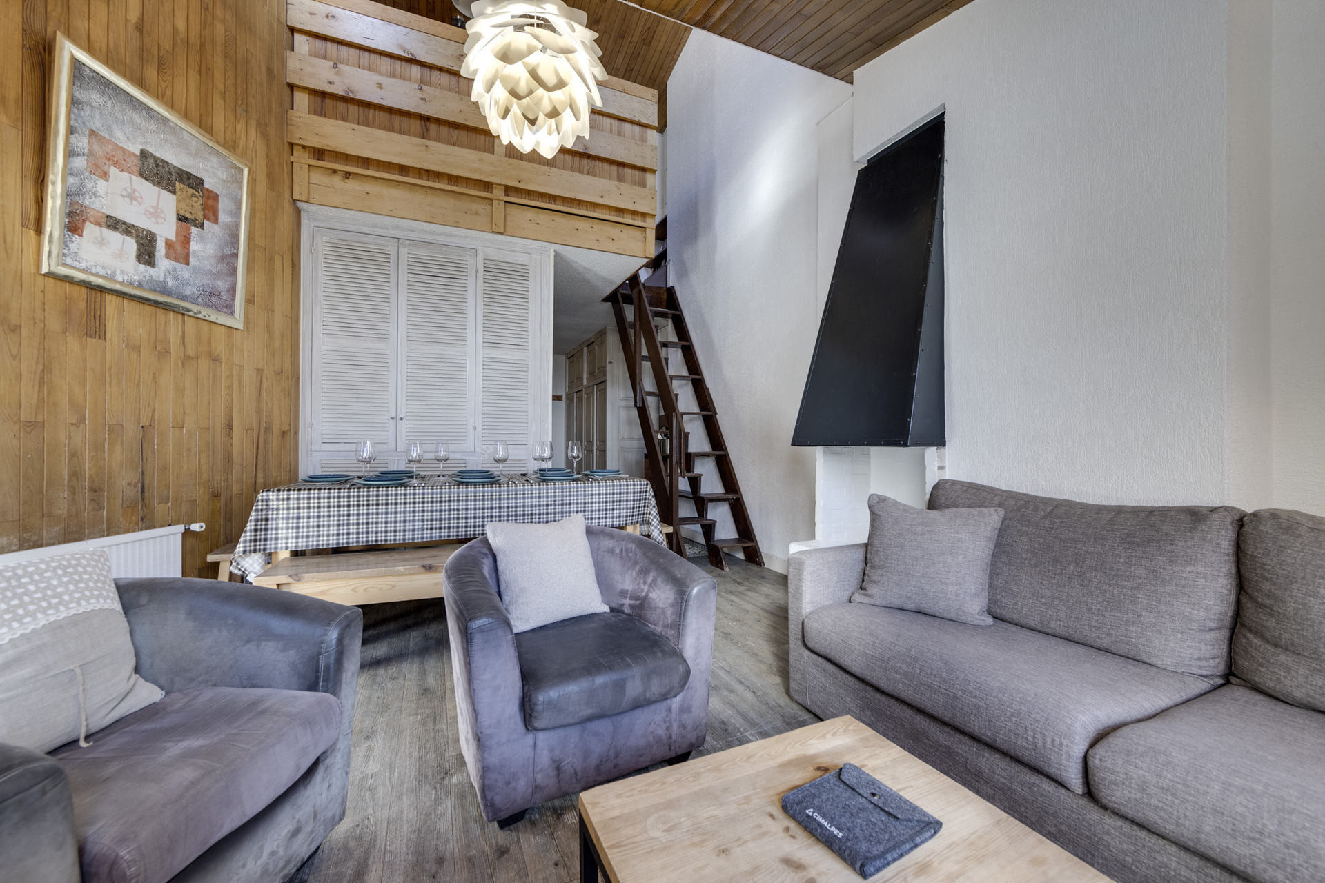 _lv_images__lot_0075553350_04_1447209