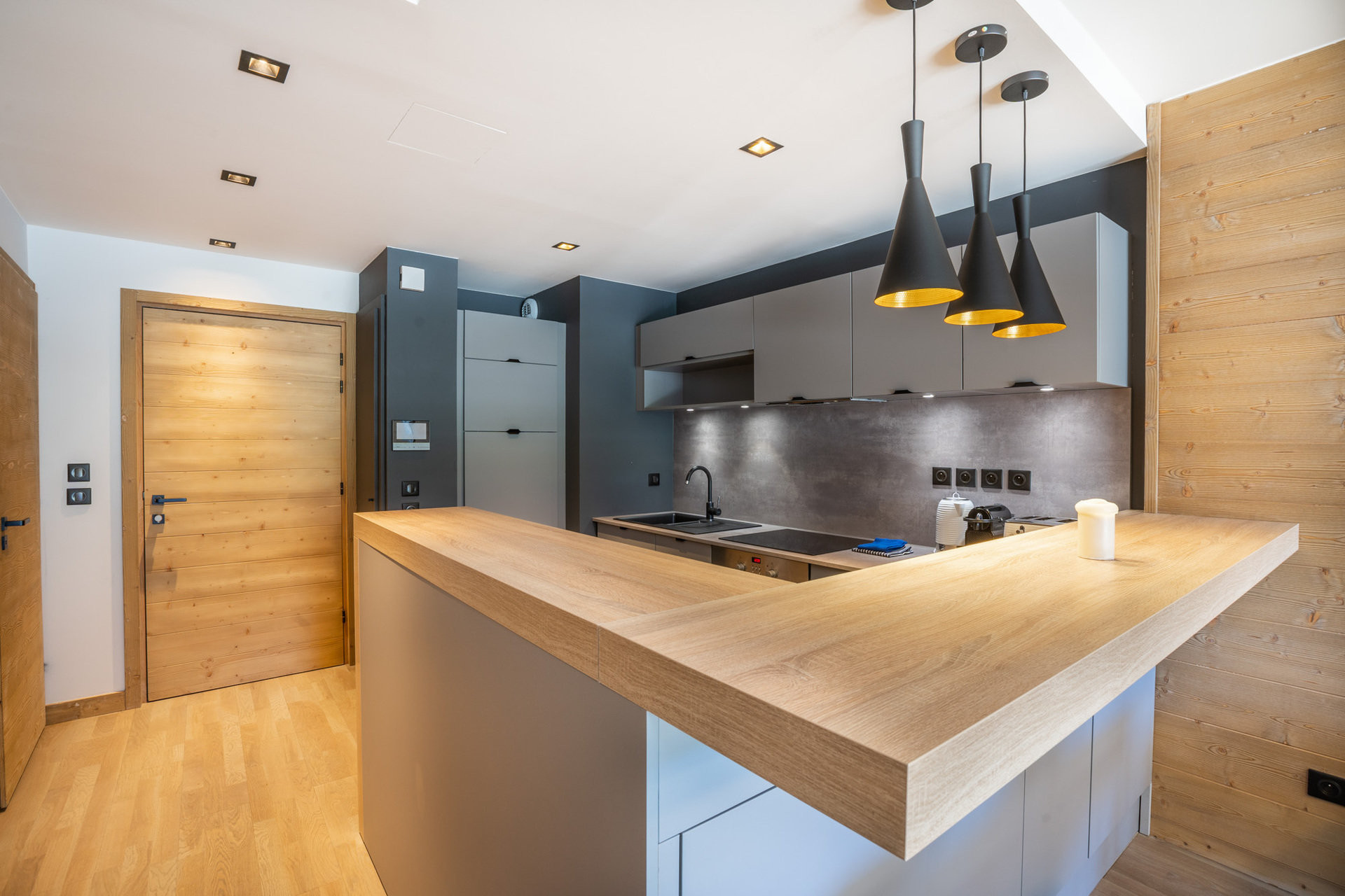 _lv_images__lot_0075553362_06_1447705