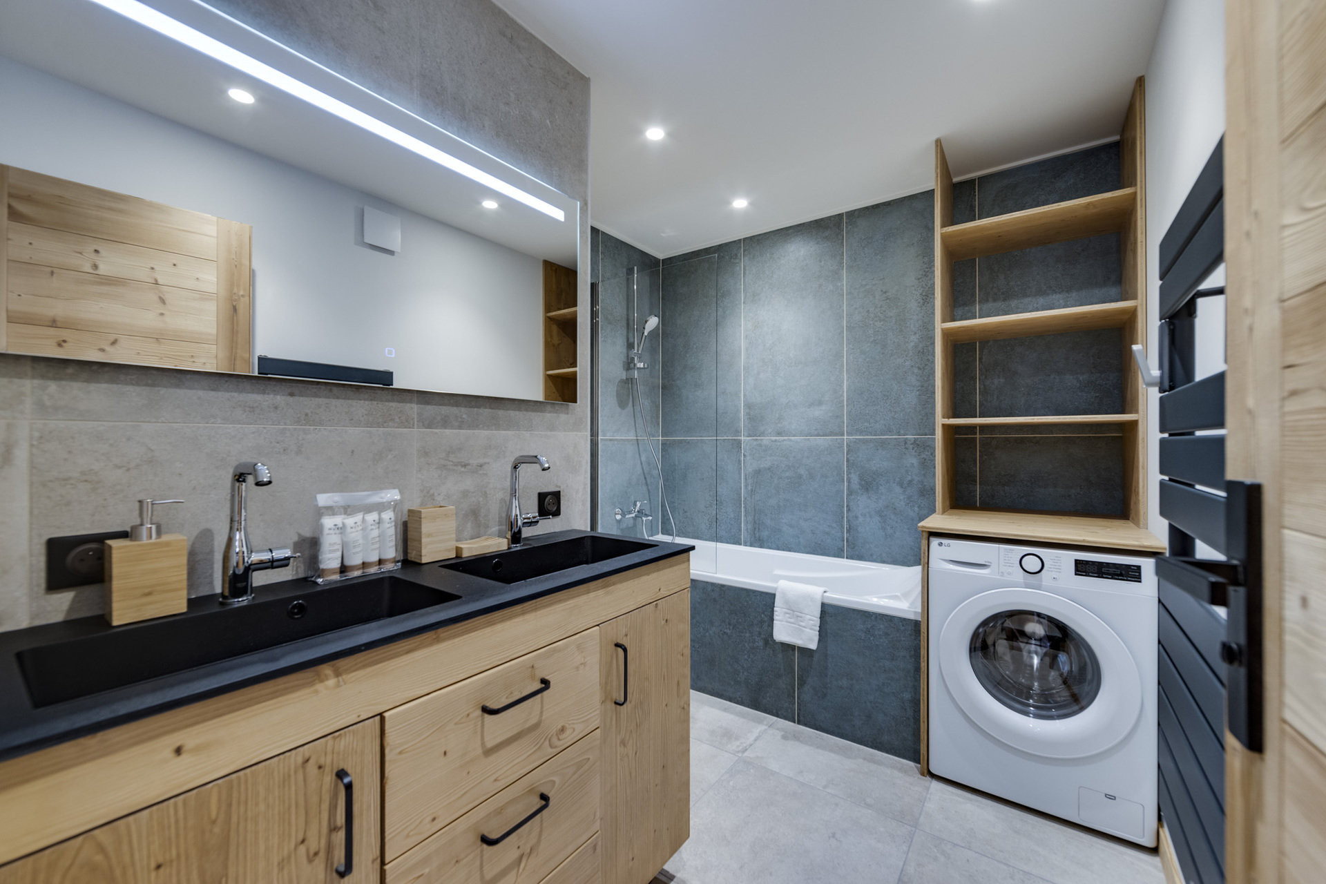 _lv_images__lot_0075553527_09_1447245