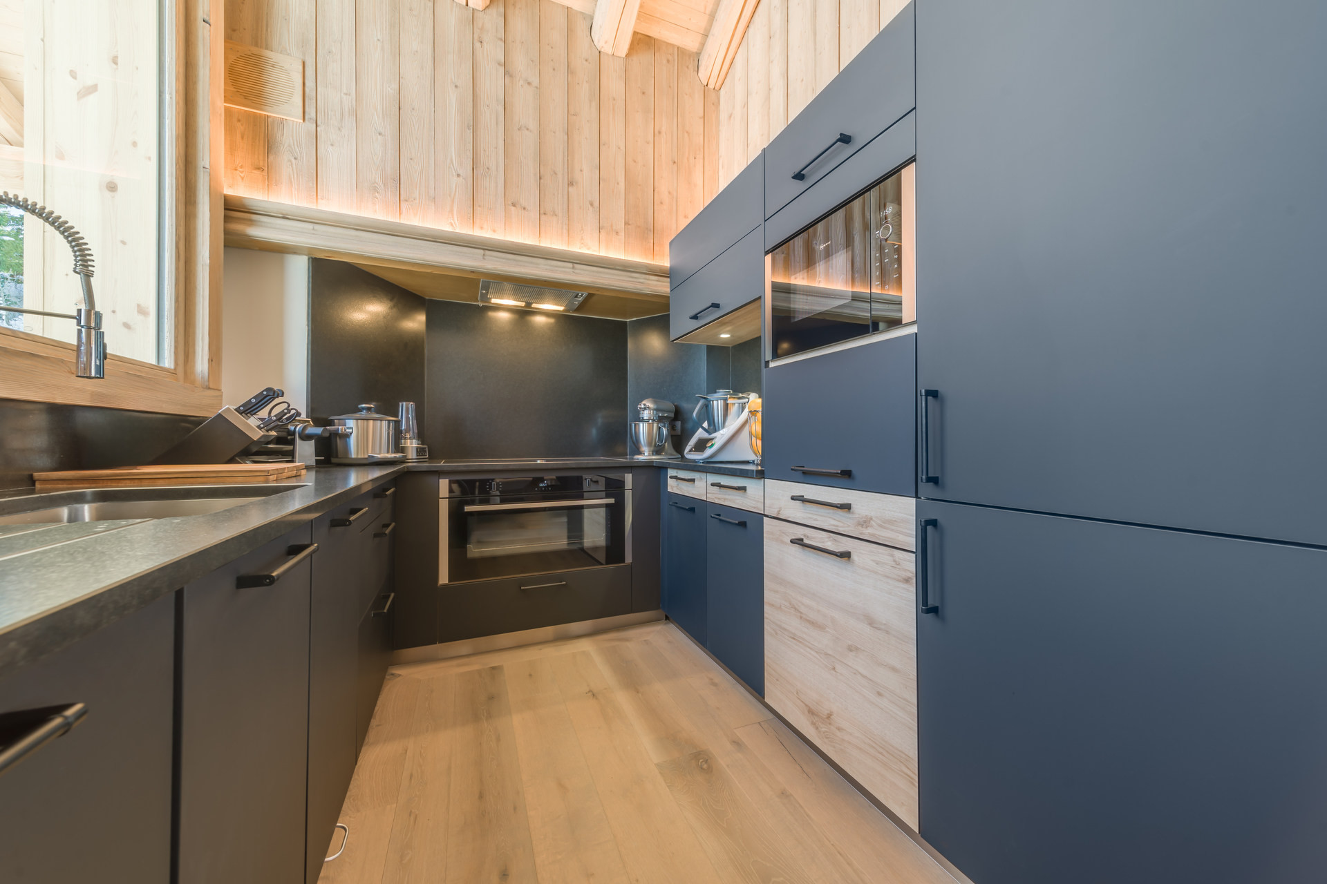 _lv_images__lot_0075553586_03_1448056