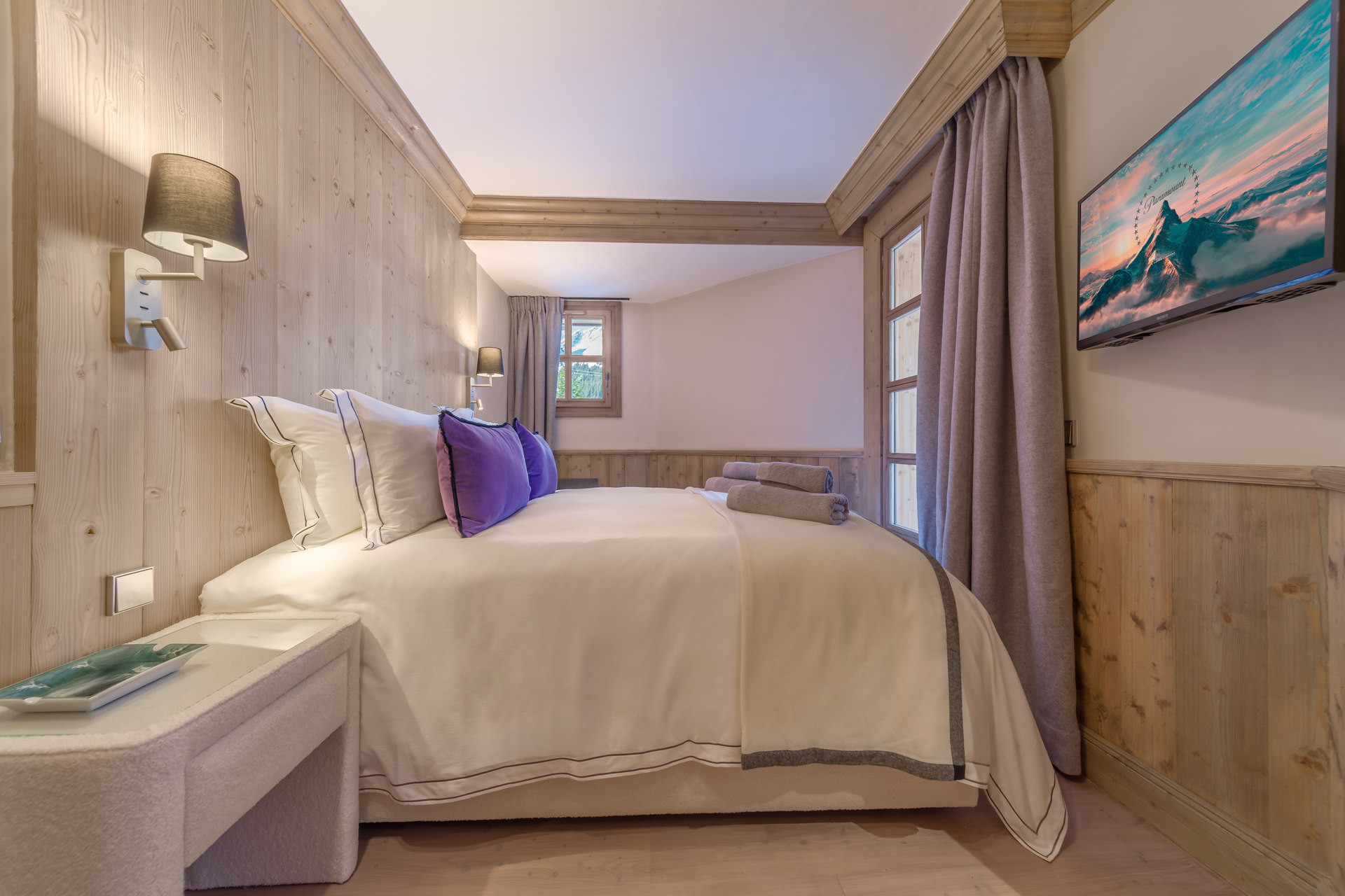 _lv_images__lot_0075553586_10_1448063