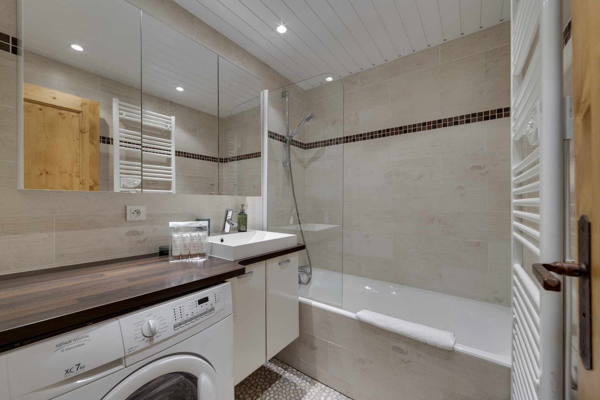 _lv_images__lot_0075553733_09_1447457