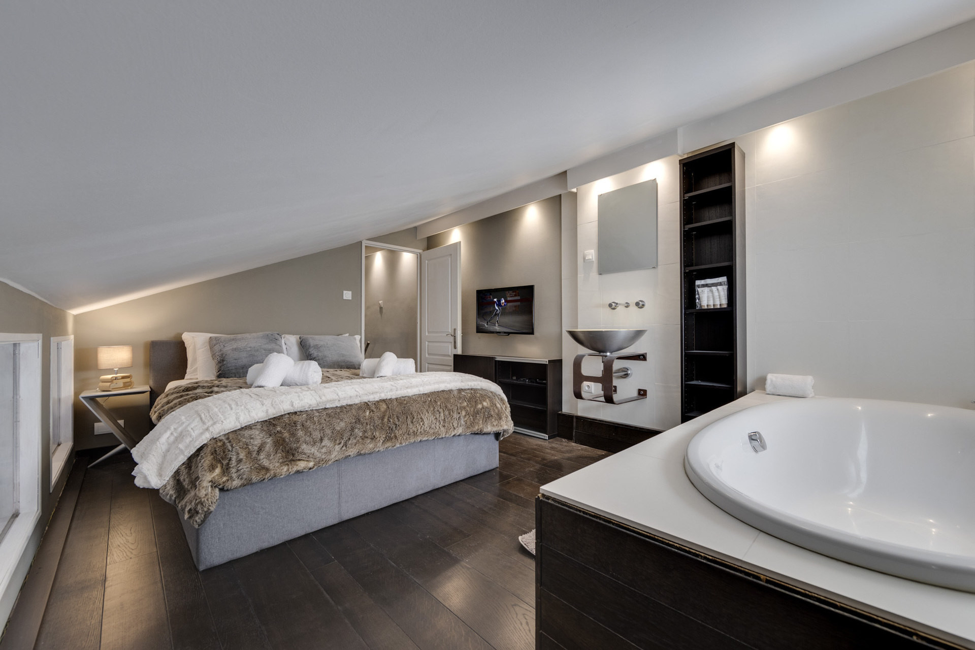 _lv_images__lot_0075553764_07_1447394