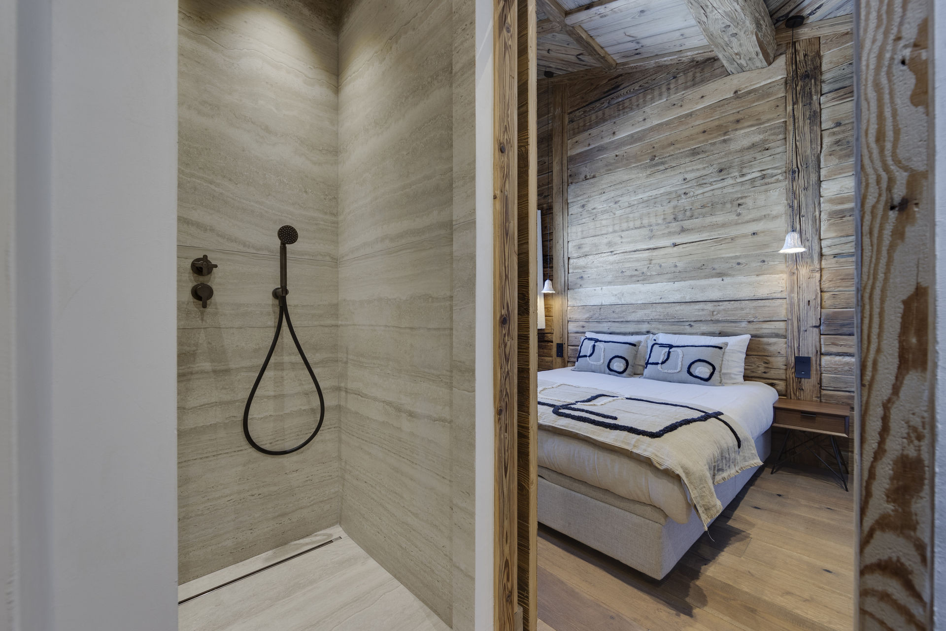 _lv_images__lot_0075553778_08_172395