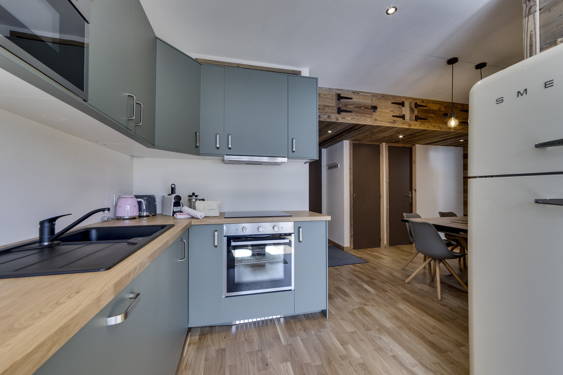 _lv_images__lot_0075553797_04_1447299