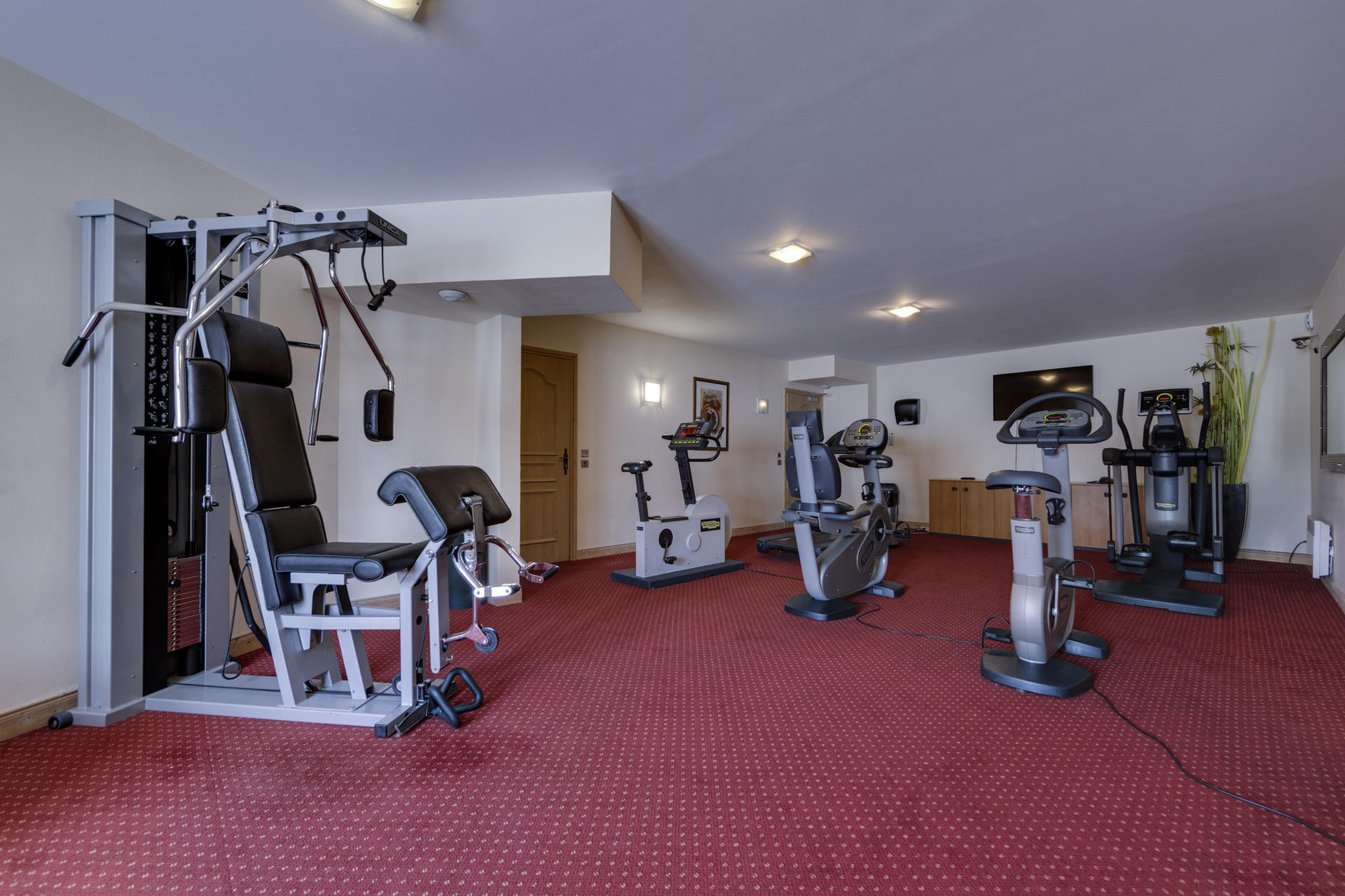 _lv_images__lot_0075553878_15_1447980