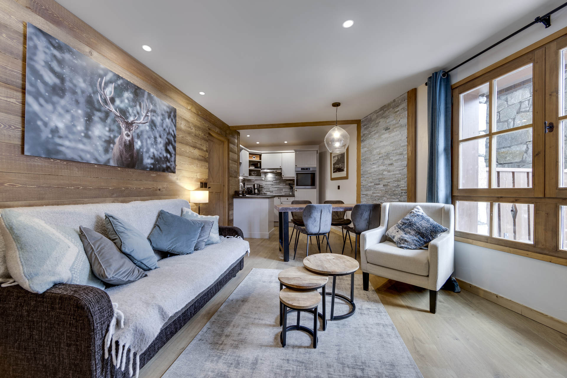 _lv_images__lot_0075553975_01_1447981