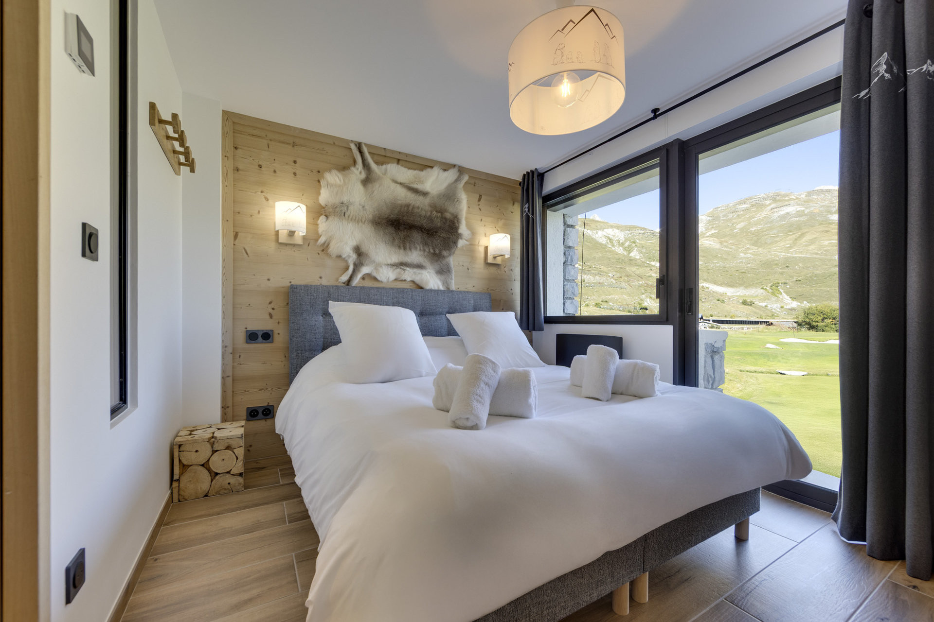 _lv_images__lot_0075554056_11_1447047