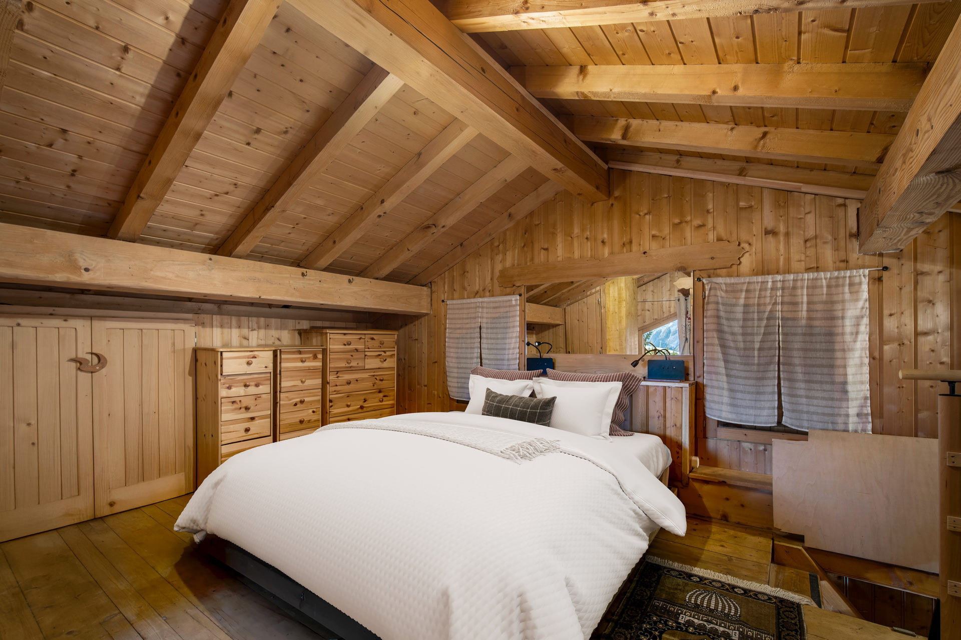 _lv_images__lot_0075554133_08_1448855