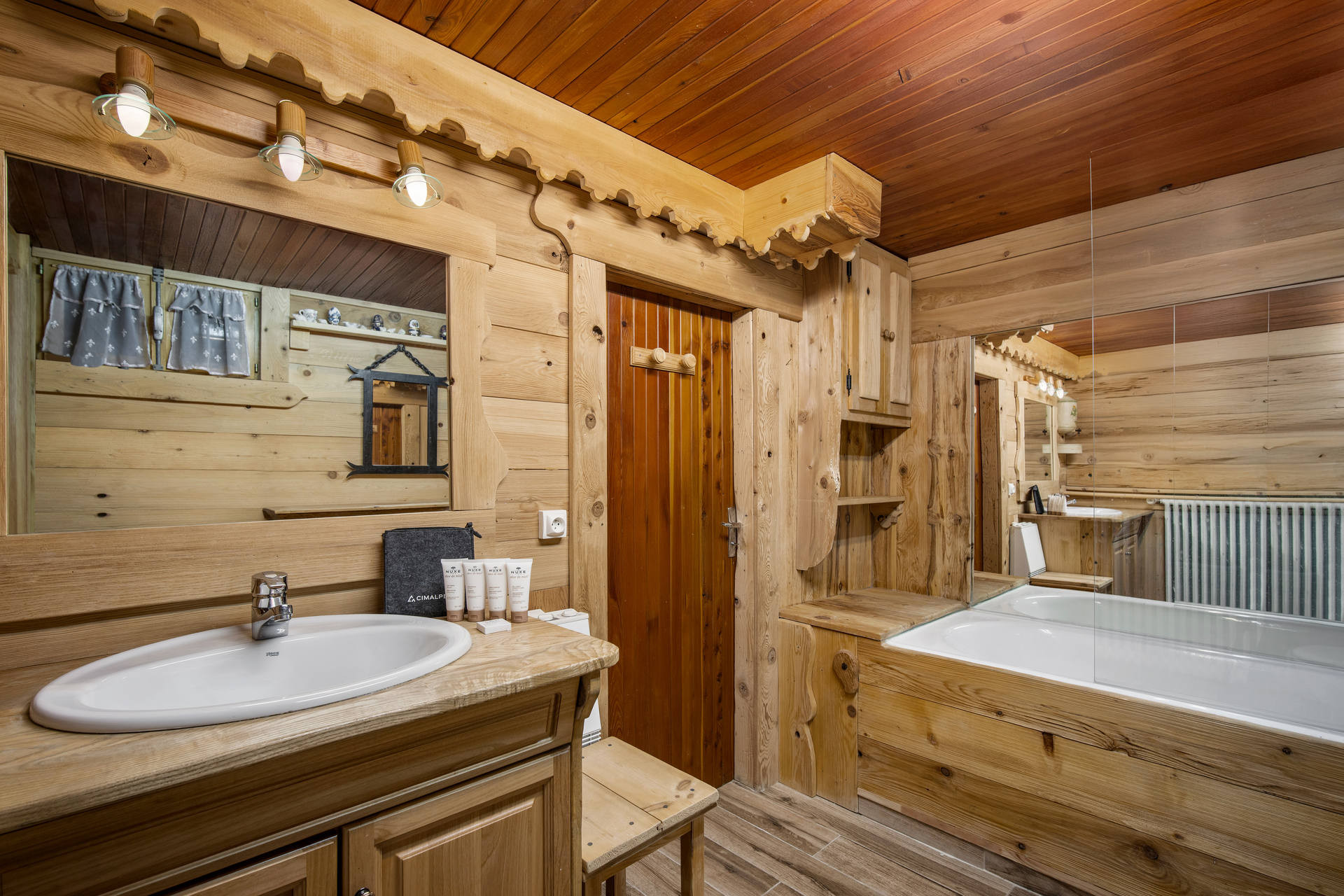 _lv_images__lot_0075554133_10_1448857