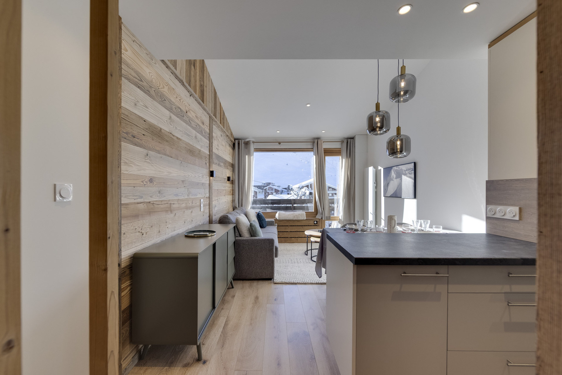 _lv_images__lot_0075554145_05_1447518