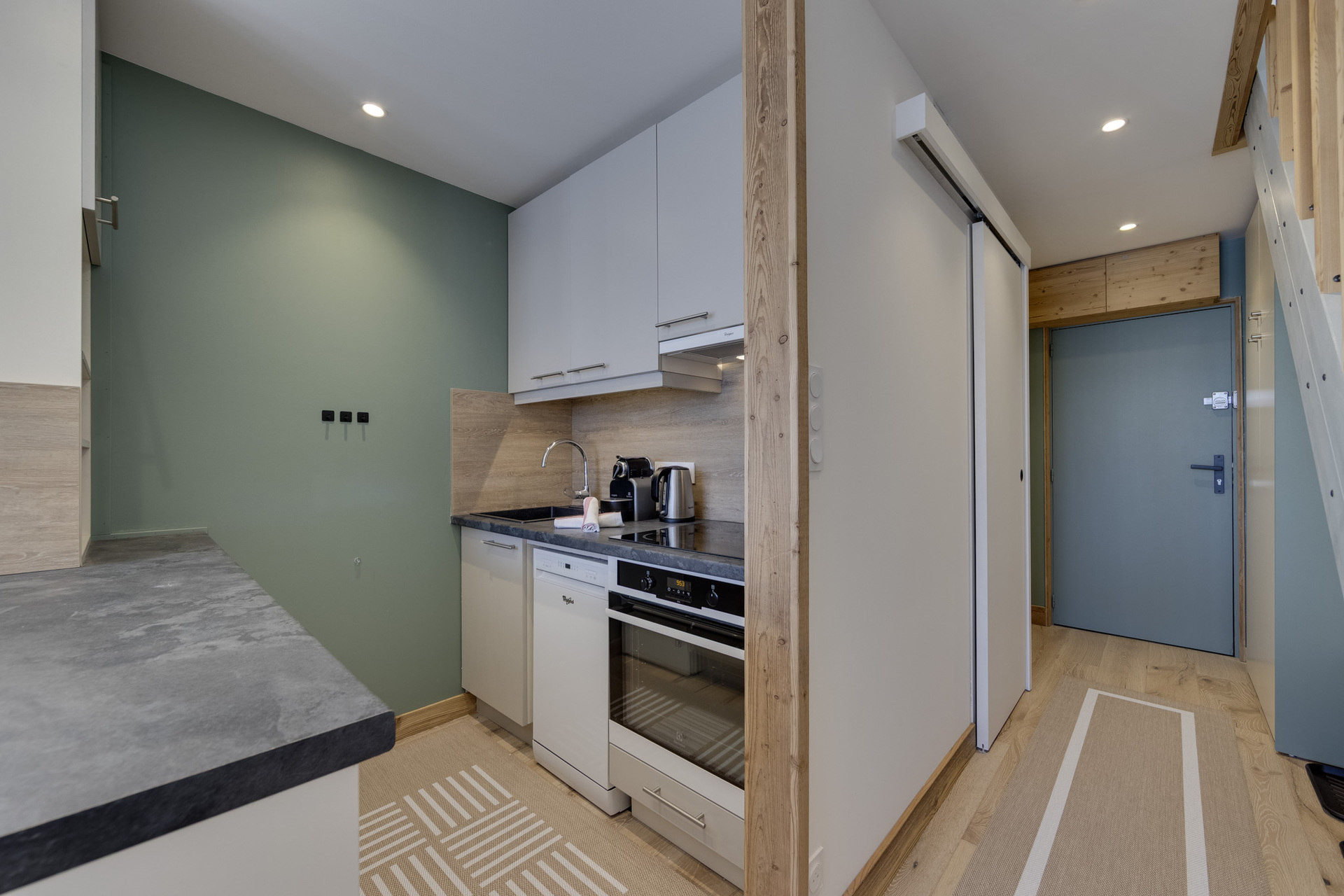 _lv_images__lot_0075554145_09_1447522