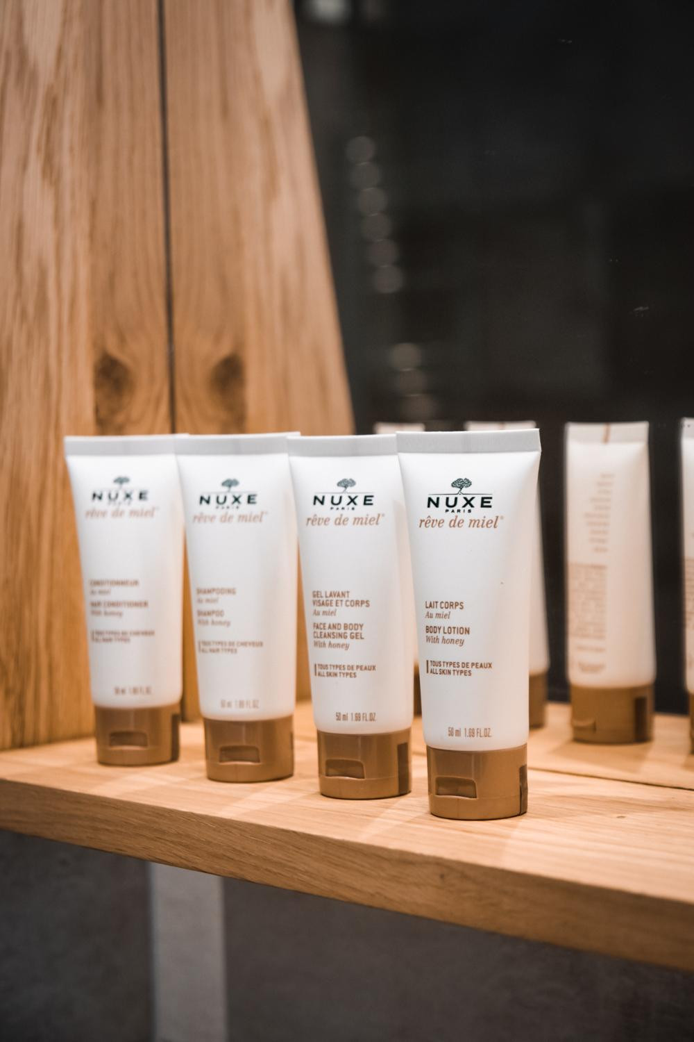 a002-annapurna-decoration-050619-ah-114-799132 a002-annapurna-decoration-050619-ah-114-799132