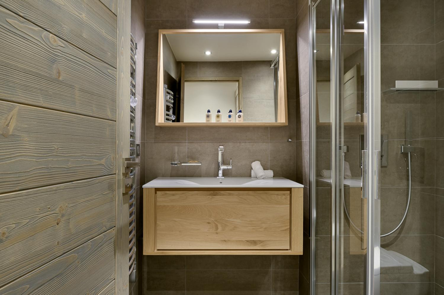 a02-sdb-1-web-752925