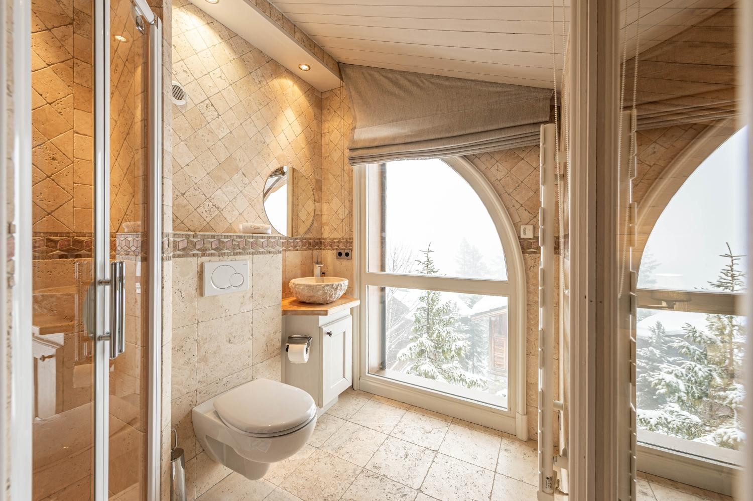 a54ff3e0-f308-4d2a-b42f-e500dd405669-1451650