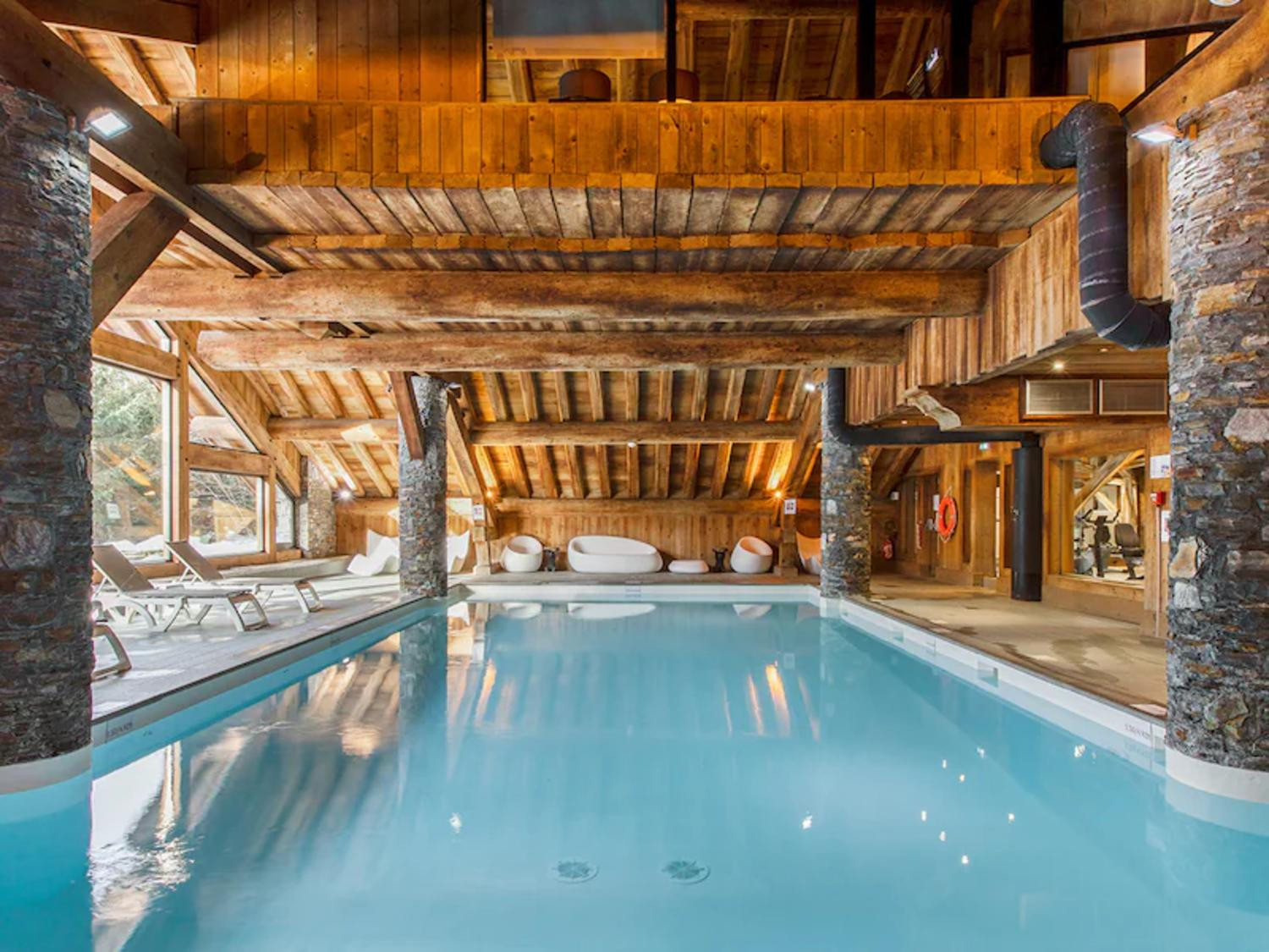 aaa-127438-43-1038760