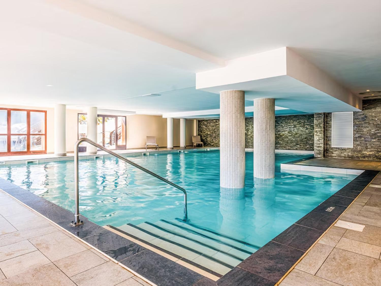 aaa-146339-43-1007795