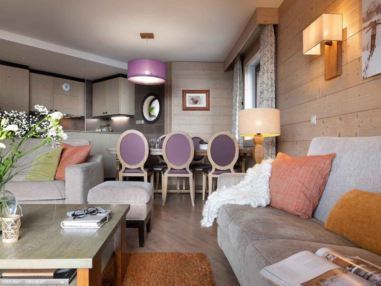 aaa-148258-43-1344535