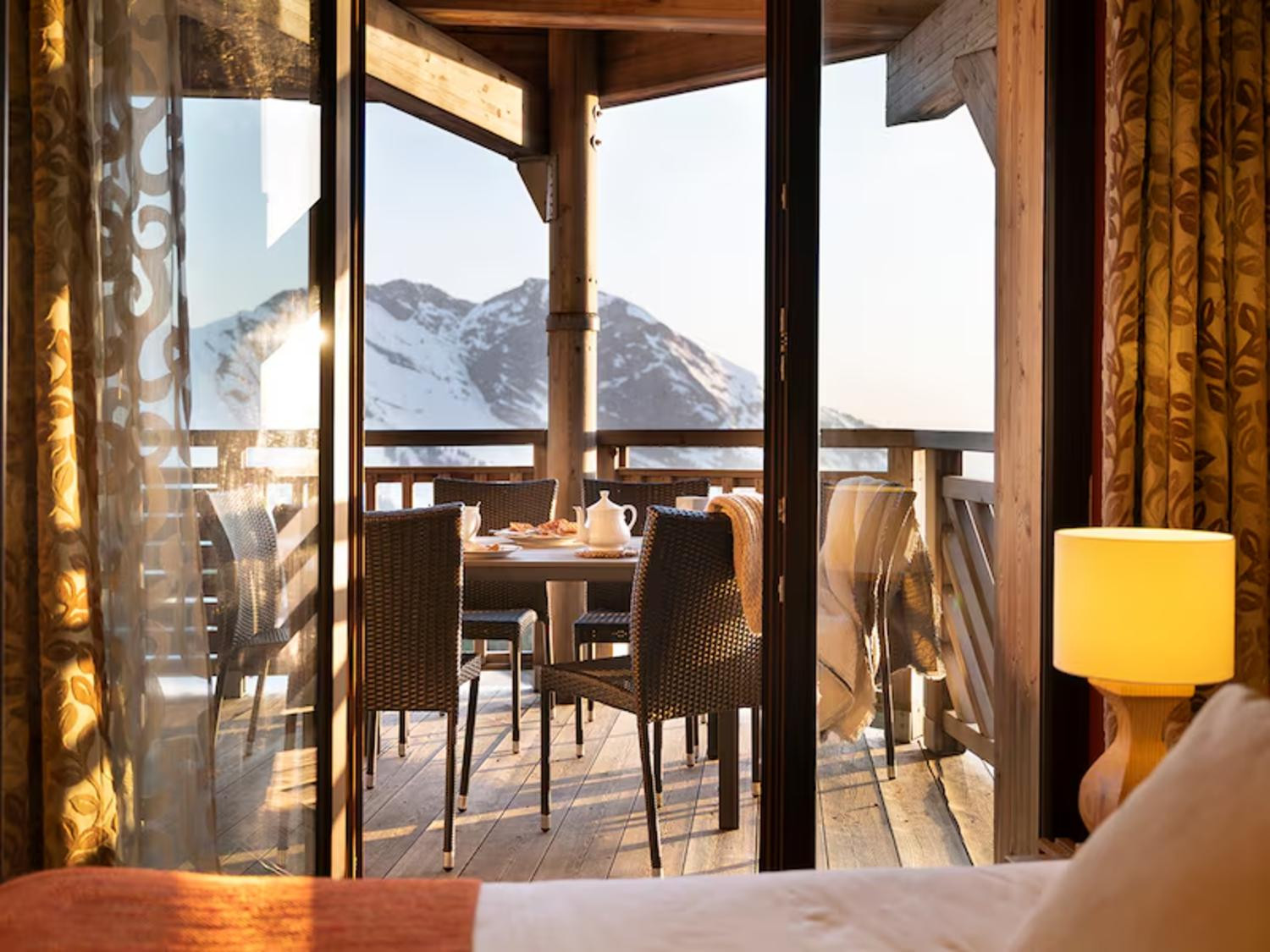 aaa-148277-43-1344541