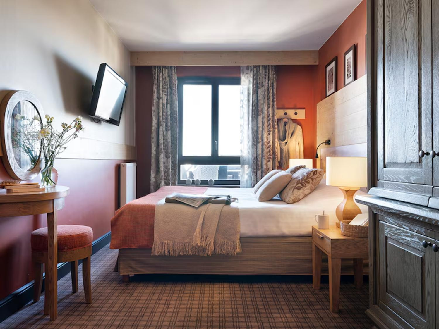 aaa-148283-43-1344598