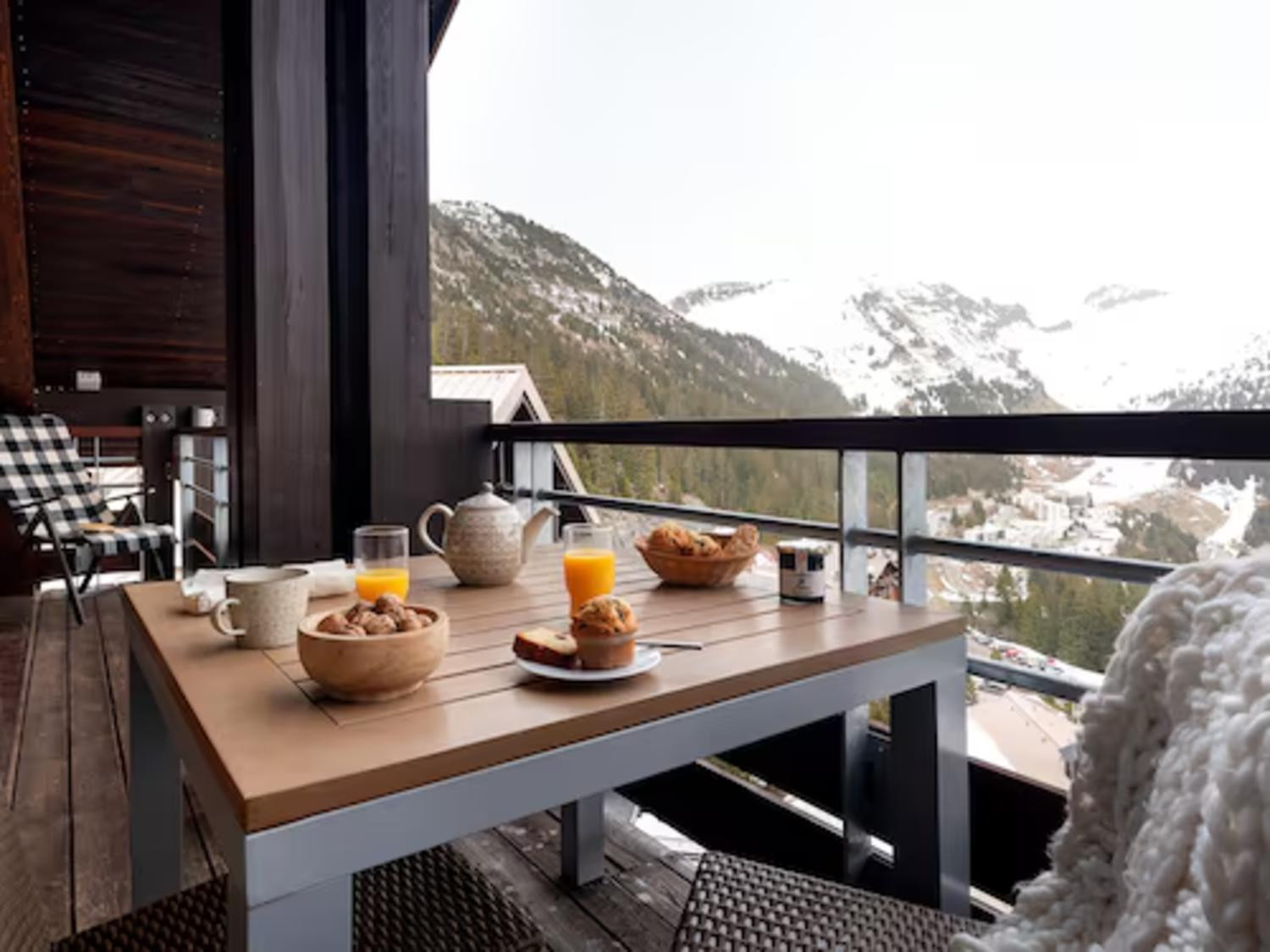 aaa-148487-43-1000043