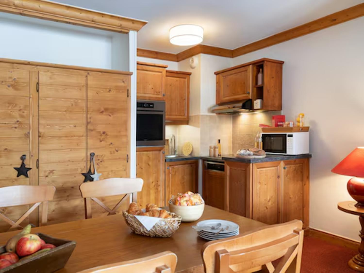 aaa-160642-43-1015633