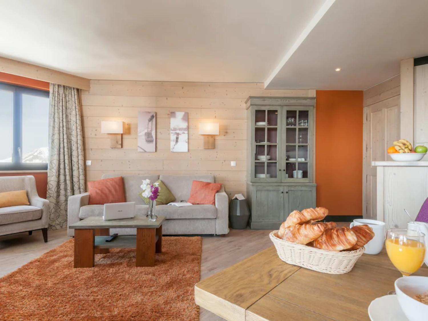 aaa-72422-43-1351502