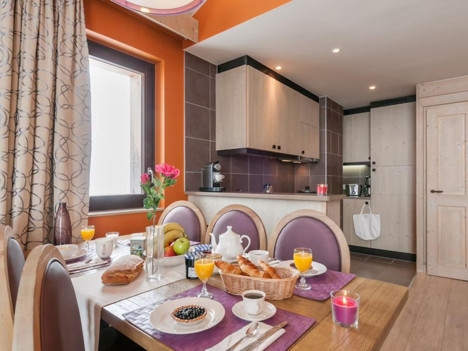 aaa-85352-43-1351559