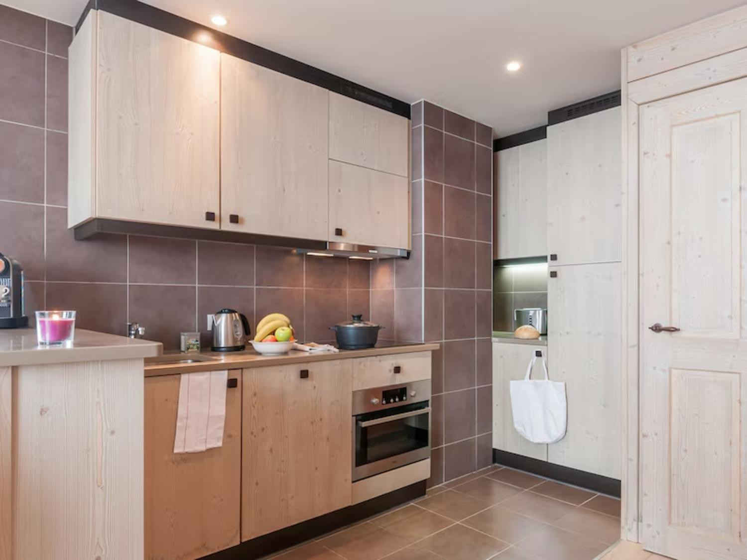 aaa-85355-43-1351560