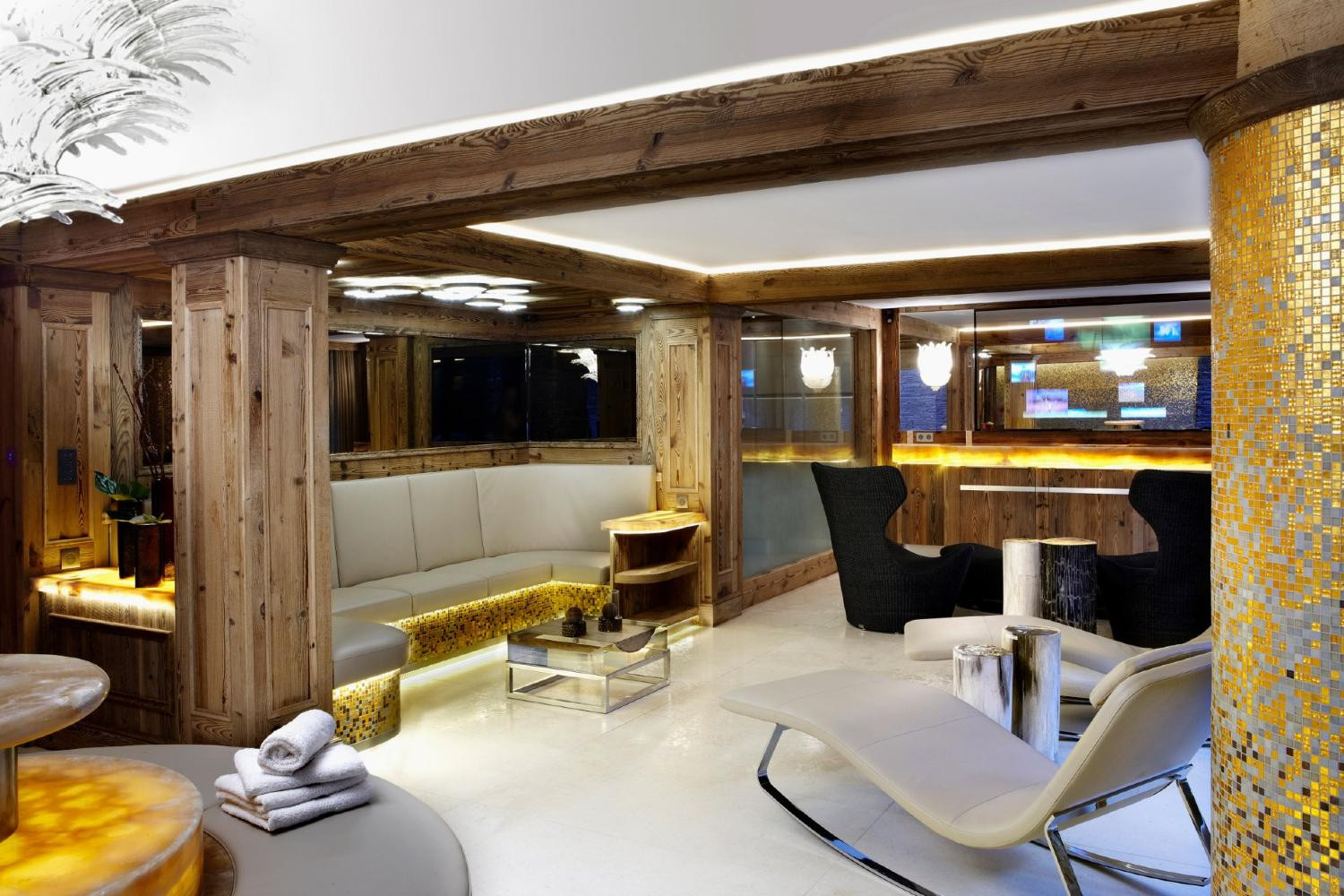 abc5b156-049d-4fab-8d34-ab31e14d3c66-1451256