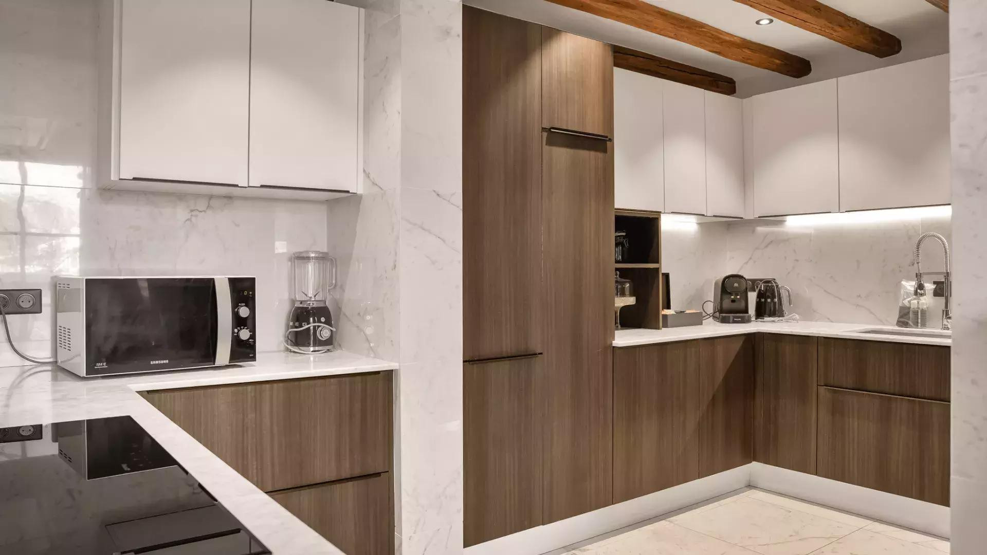 alice-salon-8-jpg-1450632