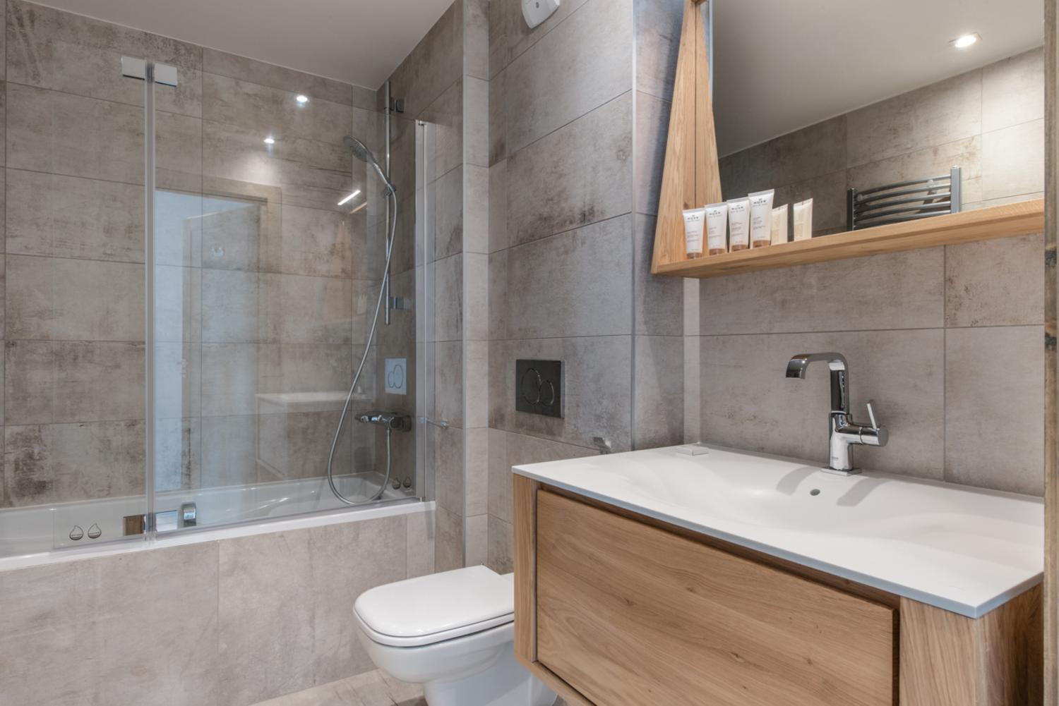 annapurna-a002-09-799127 annapurna-a002-09-799127