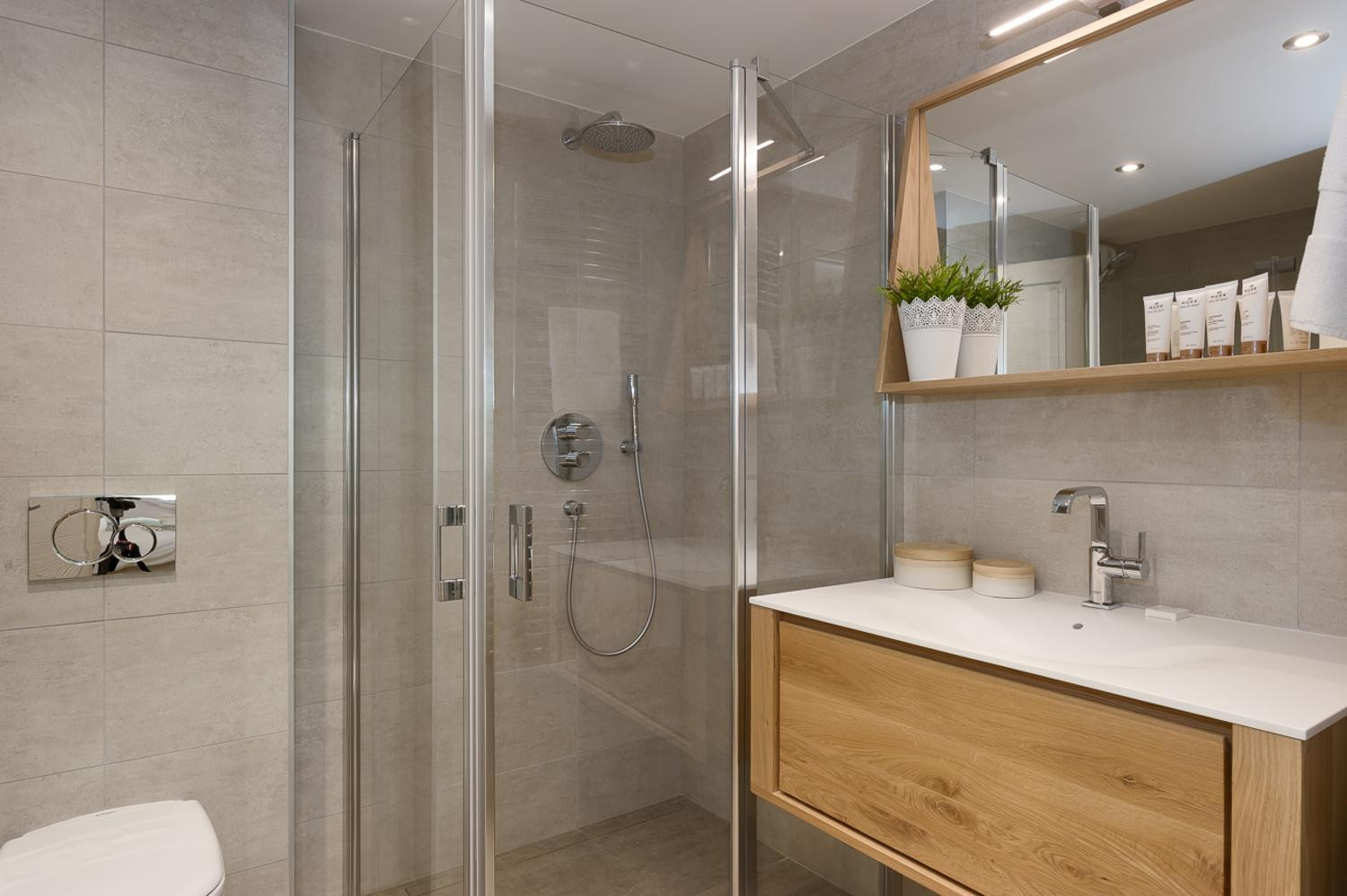 annapurna-b202-sdd-1-web-799352