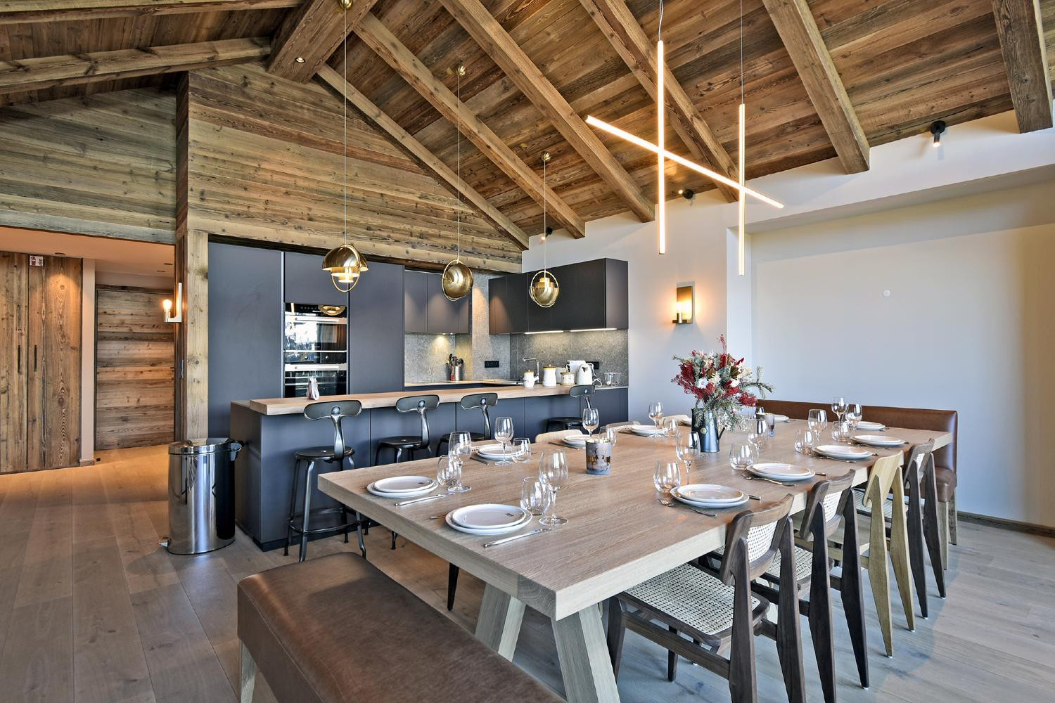 apartment-aspen-lgcdp-meribel-dining-area-2-1453950