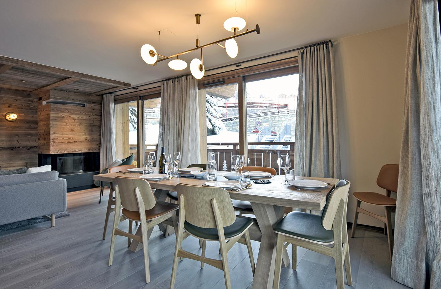 apartment-grizzly-lgcdp-meribel-dining-area-1453881