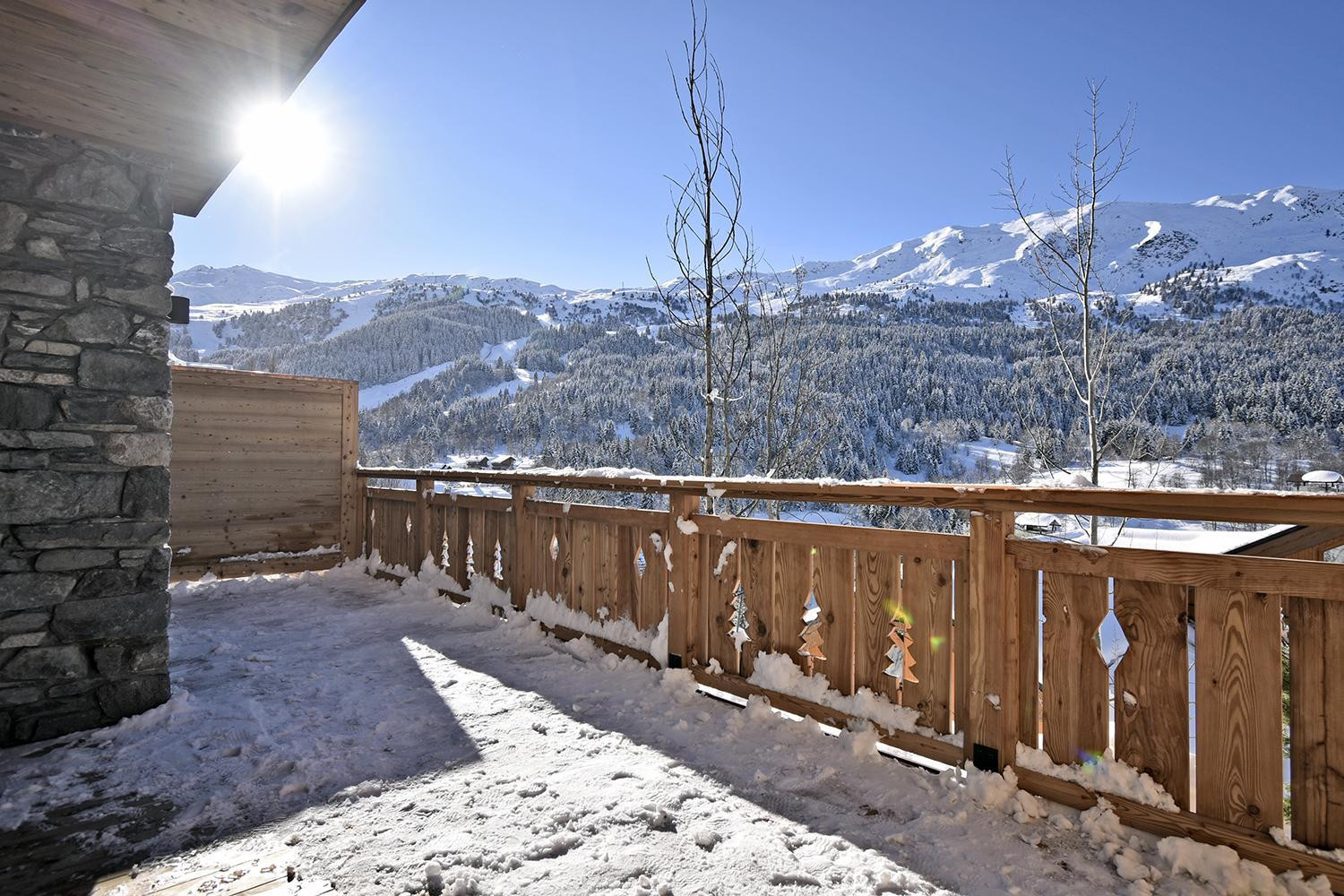 apartment-isba-002-barnes-meribel-balcony-1453369