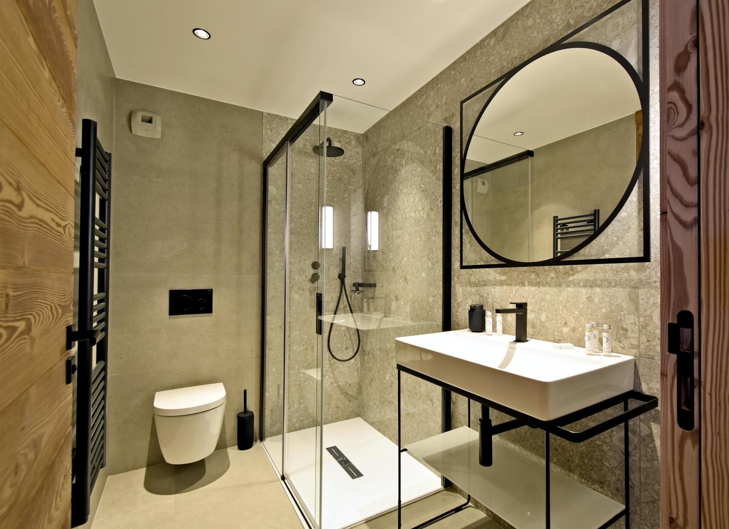 apartment-isba-003-barnes-meribel-bathroom-3-1453380