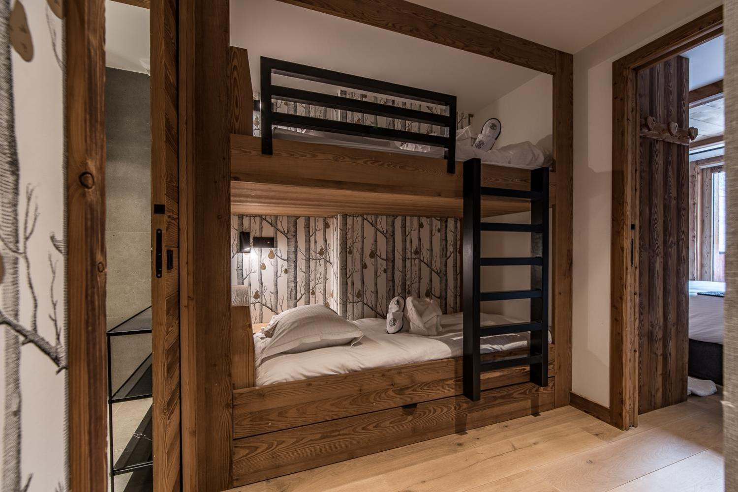 apartment-isba-102-barnes-meribel-bedroom-1453399