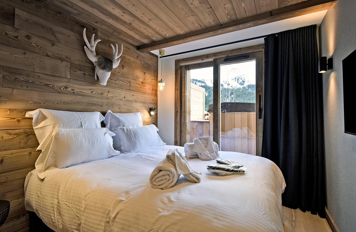 apartment-isba-102-barnes-meribel-bedroom-4-1453398