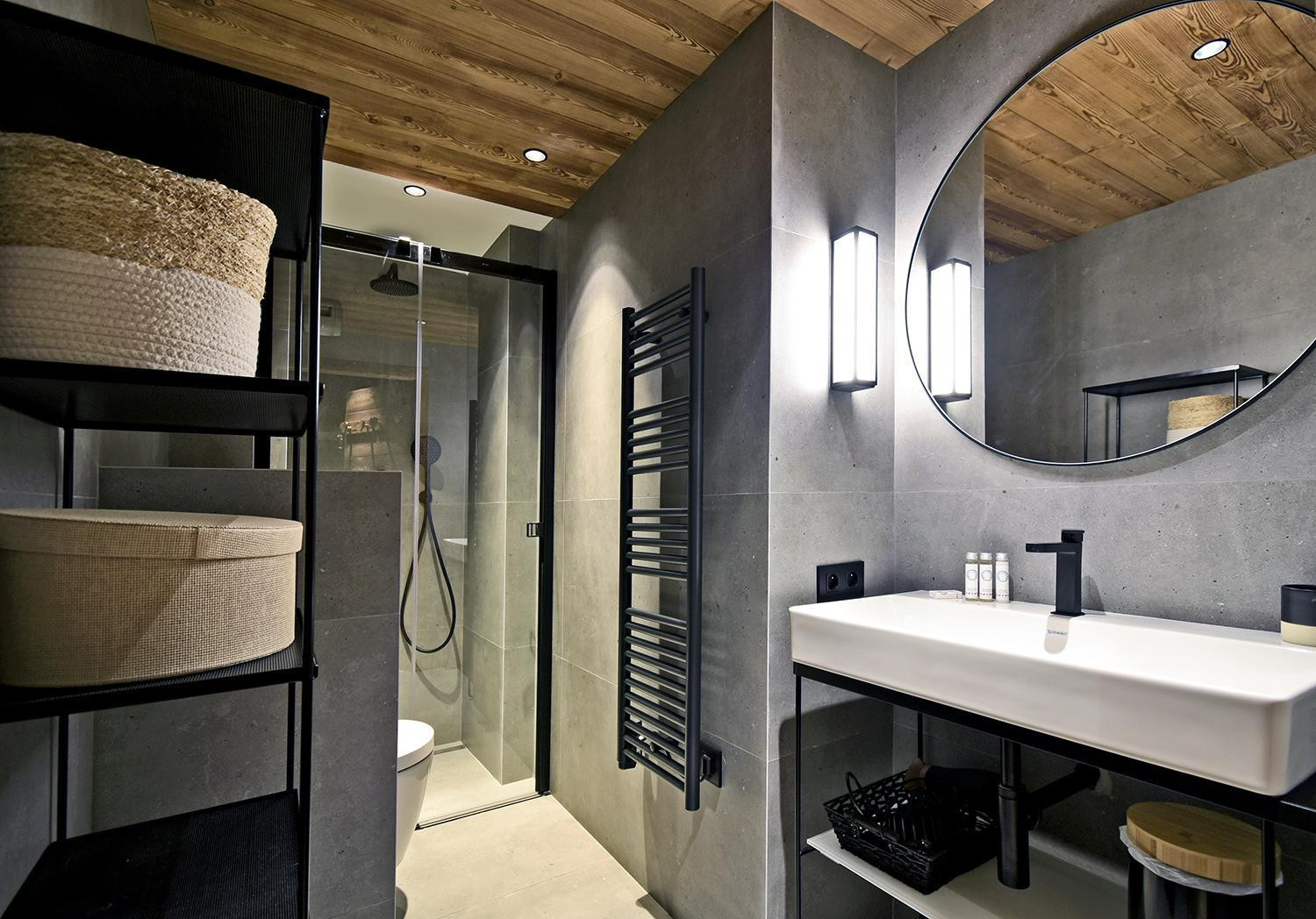 apartment-isba-202-barnes-meribel-bathroom-1453426